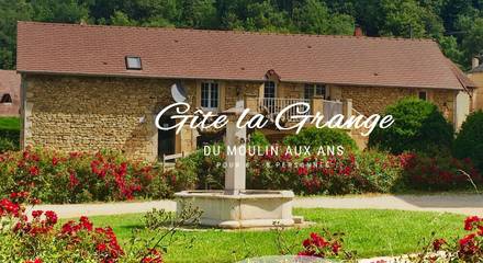 Gîte pour 8 personnes, avec jacuzzi et piscine ainsi que jardin et terrasse à Archignac