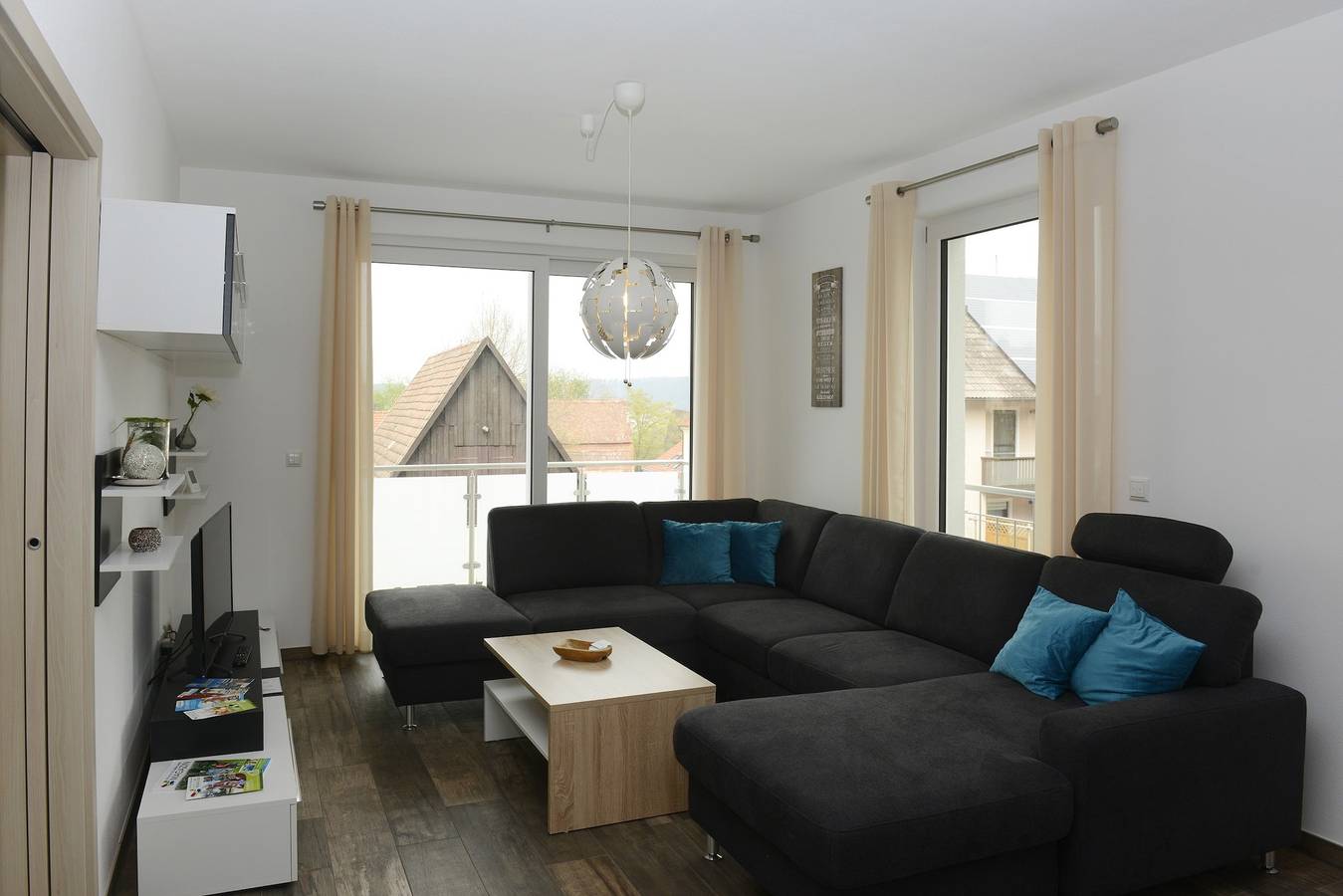 Ganze Wohnung, Ferienwohnung Schertel - ruhige, Barriere freie und bedingt rollstuhlgerechte -4 Sterne- Ferienwohnung nahe Brombac in Pleinfeld, Fränkisches Seenland