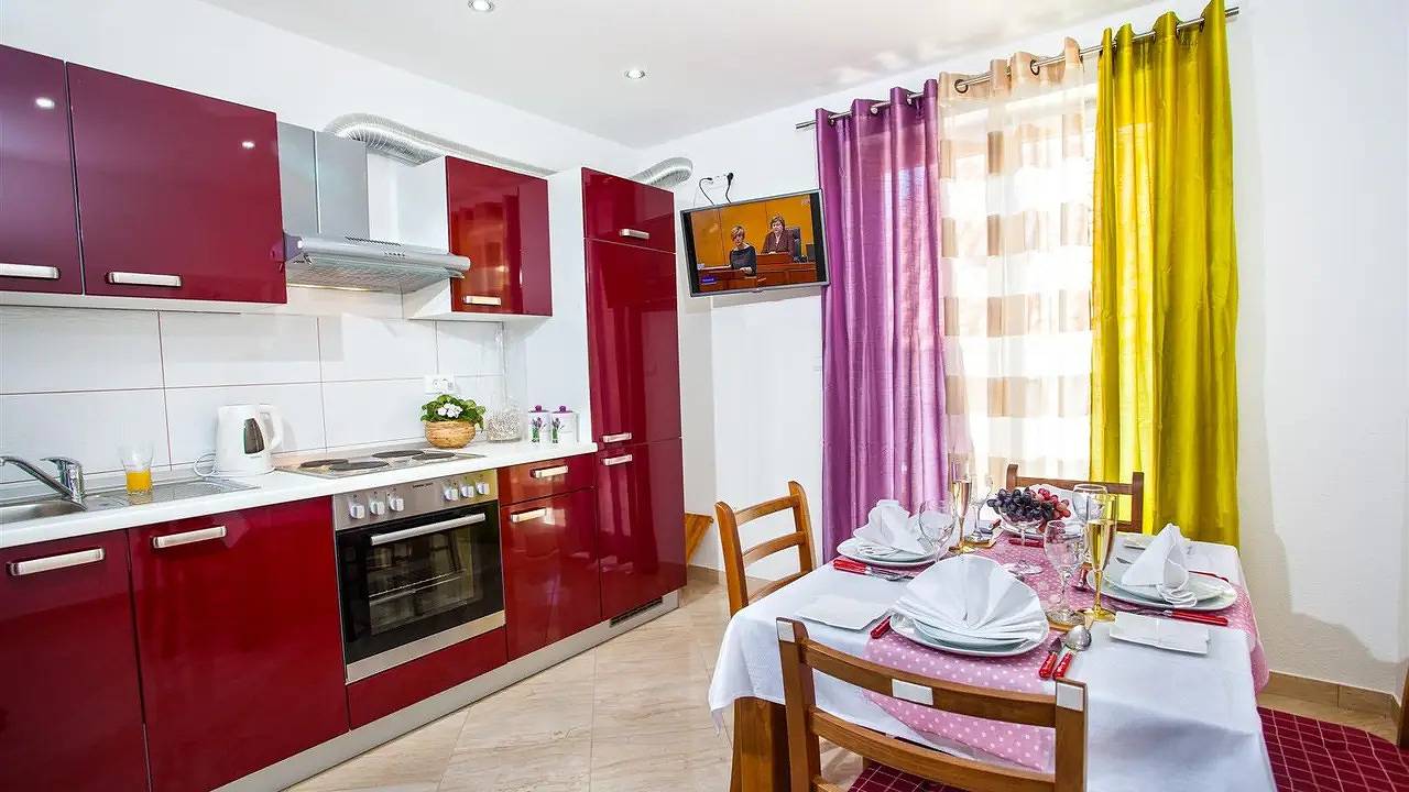 Ganze Ferienwohnung, Ferienwohnung für 4 Personen (55 m²) in Baska Voda in Baska Voda, Makarska Riviera