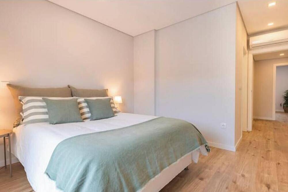 Apartamento entero, Modern Refuge with Pool in Oeiras | 2 Bedrooms Close to the Beach and Lisbon in Oeiras, Costa de Lisboa