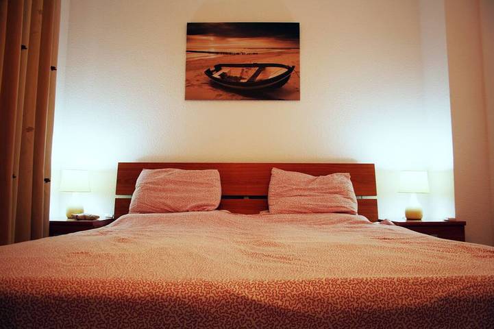 Ganze Wohnung, Luxus-3-Bett-Appartement, direkt am Meer, 6 Personen in Torrox Costa, Torrox