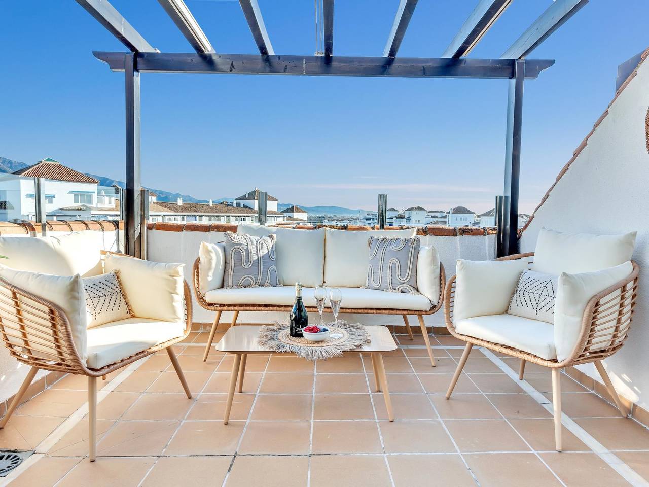 Entire holiday apartment, Penthouse in Medina Garden for 4 people | 771 in Medina Gardens, Marbella