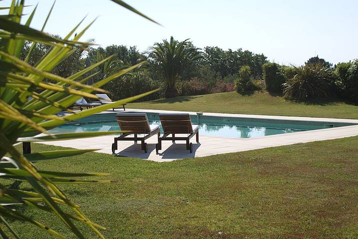 Chambre d’hôte pour 2 personnes, avec jardin et piscine sur la Côte d'Azur - 3