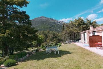 Chambre d’hôte pour 2 personnes, avec jardin à La Bastide