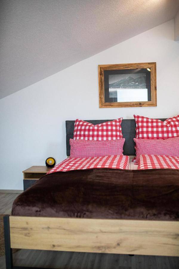 Ferienwohnung für 8 Personen, mit Balkon