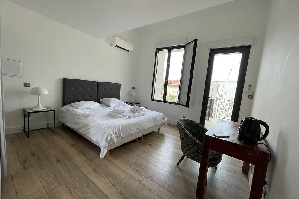 Entire apartment, Coliving La Vigneronne - Studio La Treille in Mireval, Côte d'Améthyste