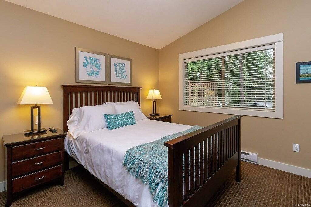 Peaceful, immaculate and fully equipped! in Parksville, Regional District of Nanaimo