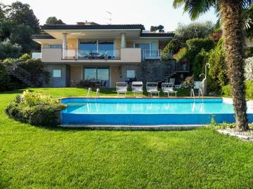 Villa Mit Pool für 11 Personen in Comune di Meina, Lago Maggiore (Piemont), Bild 2
