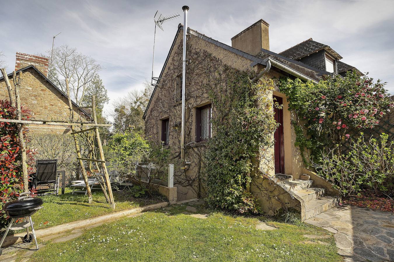 Gîte pour 4 Personnes dans La Boussac, Région de Saint-Malo