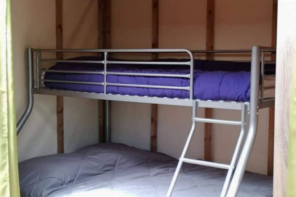 Camping 3 étoiles - Piscine in Collias, Nimes und Umgebung