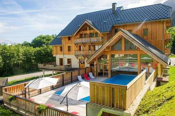 Gîte pour 5 personnes, avec terrasse et vue à Saint-Colomban-des-Villards