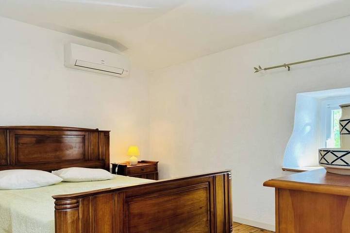Location de vacances pour 6 personnes, avec jardin et piscine à Saint-Hilaire - 2