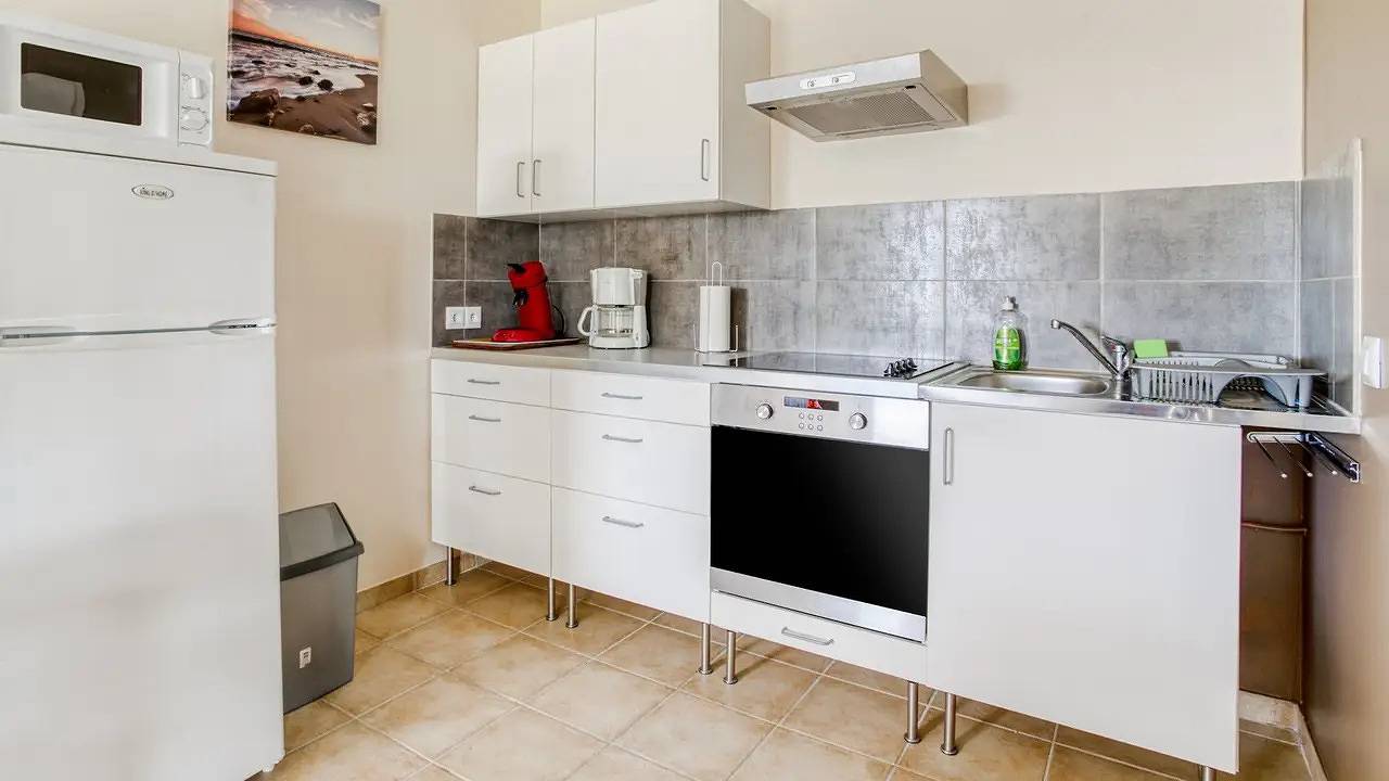 Maison de vacances pour 3 personnes avec piscine in Ardèche