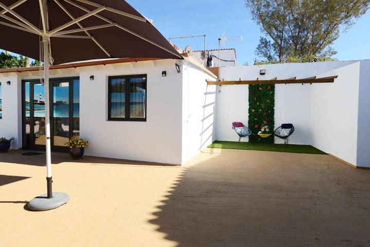 Ferienwohnung für 2 Personen, mit Terrasse und Ausblick