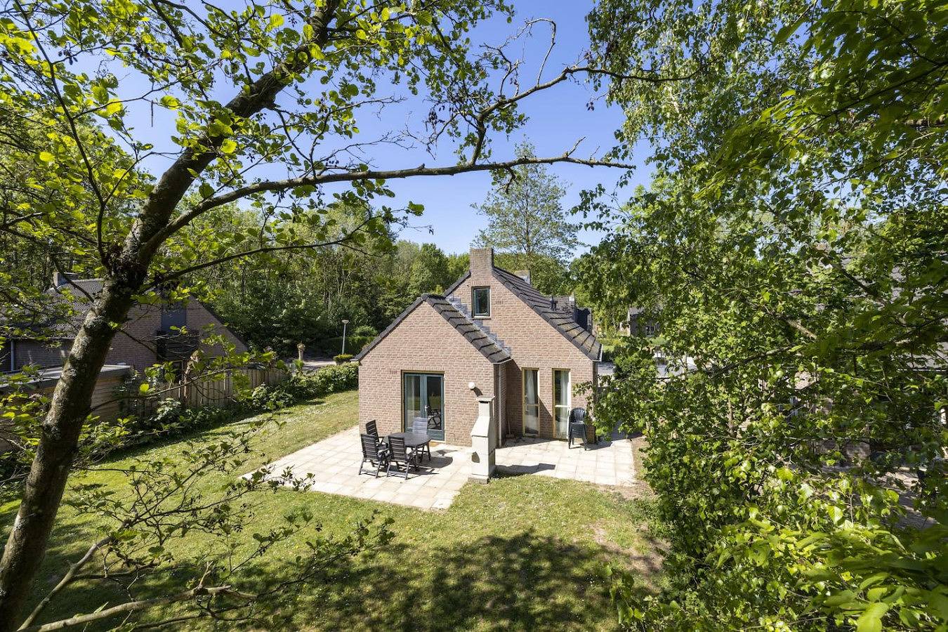 Ferienhaus für 6 Personen mit Balkon/Terrasse in Betuwe