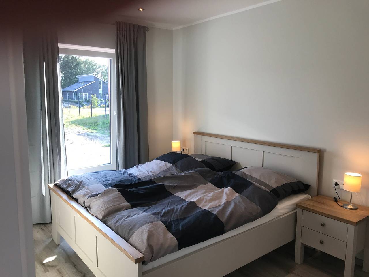 Ganze Ferienwohnung, Haushälfte links in Rhede (Ems), Emsland
