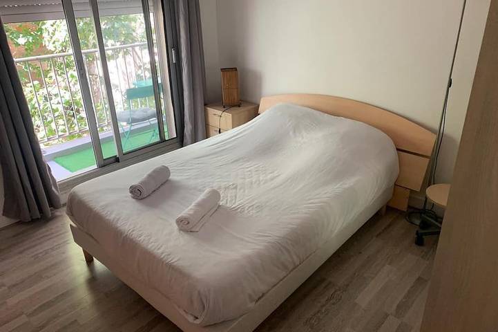 Appartement entier, Lovely Family Stay - Two  Bedroom - Right Edge of Paris in Clichy, Hauts-de-Seine
