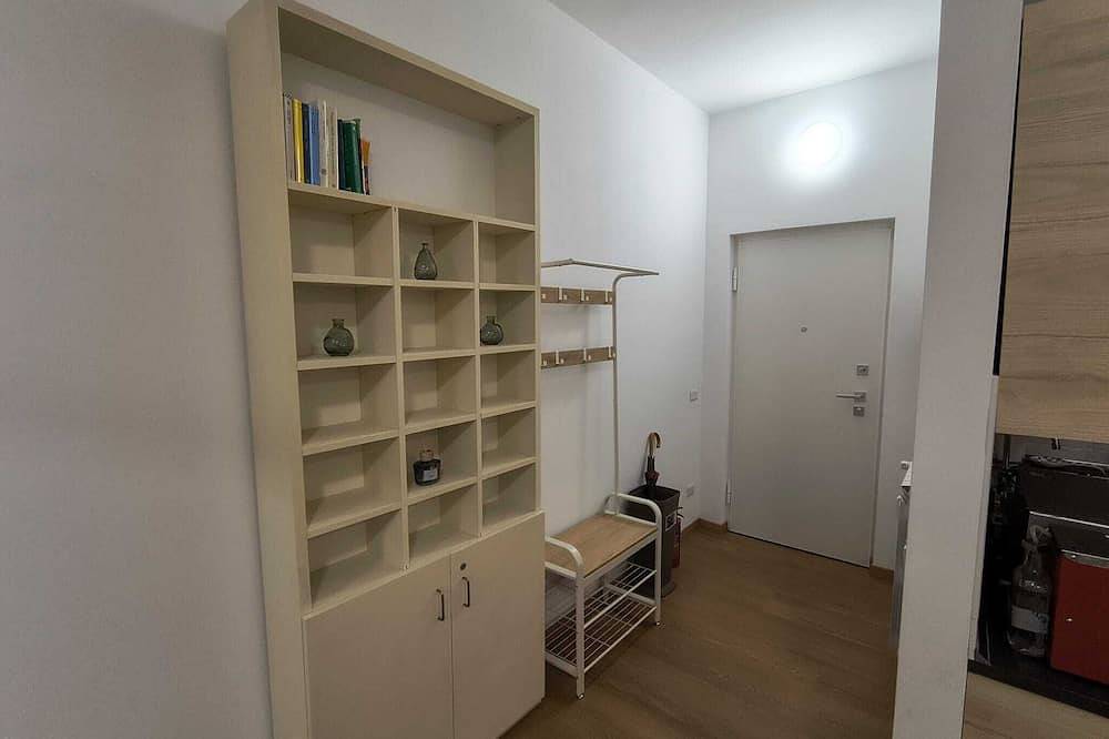 Entire apartment, Bagaini Urban Flat in Varese, Varese Province