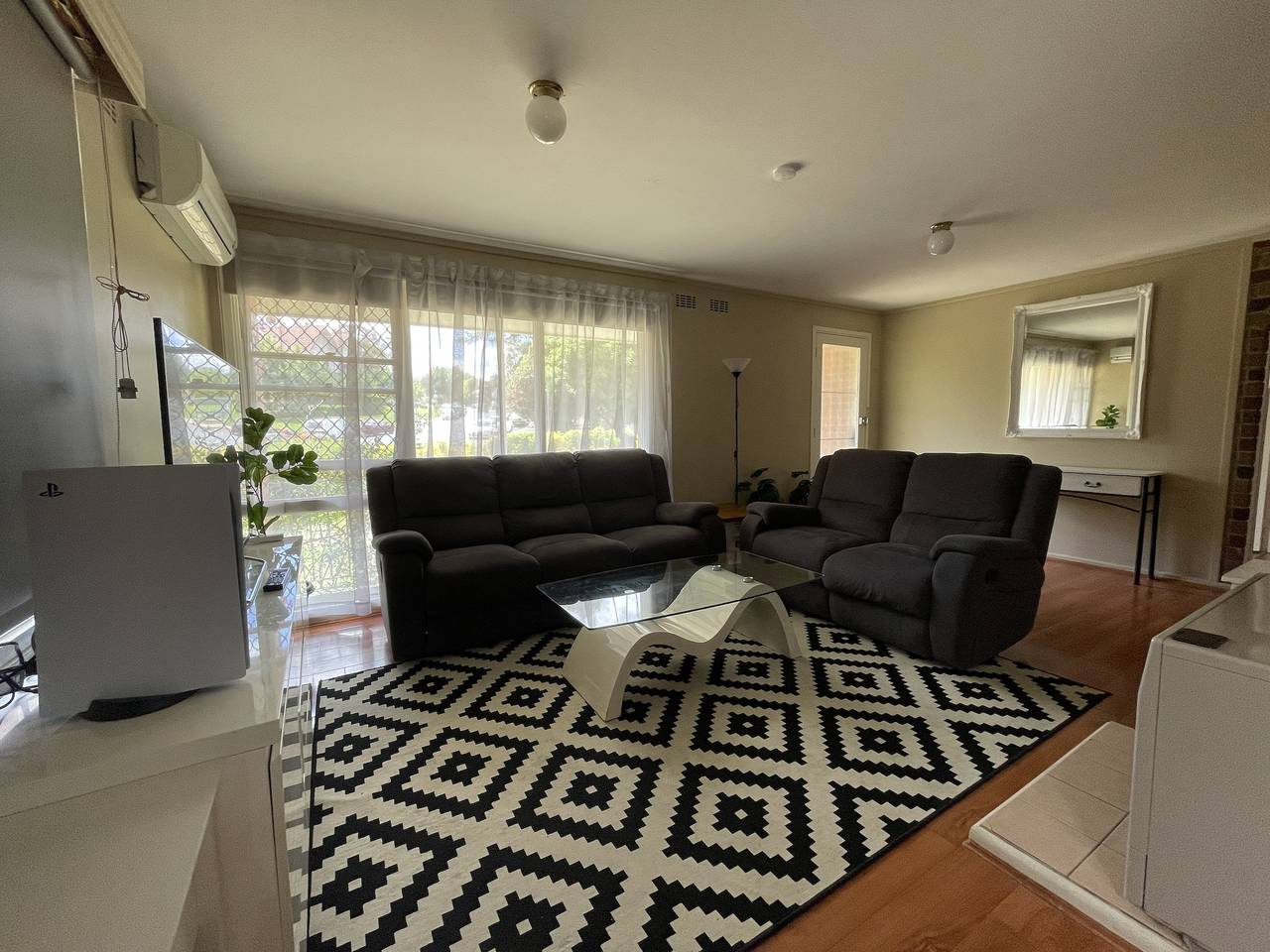 Charmantes Haus mit 3 Schlafzimmern in Garran, perfekt für Familien und Gruppen in Woden, Canberra
