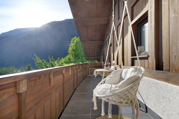 Entire apartment, Holiday Apartment "Eschenleit Mountain View" with Balcony and Wi-Fi in San Pancrazio, Ortler Alps