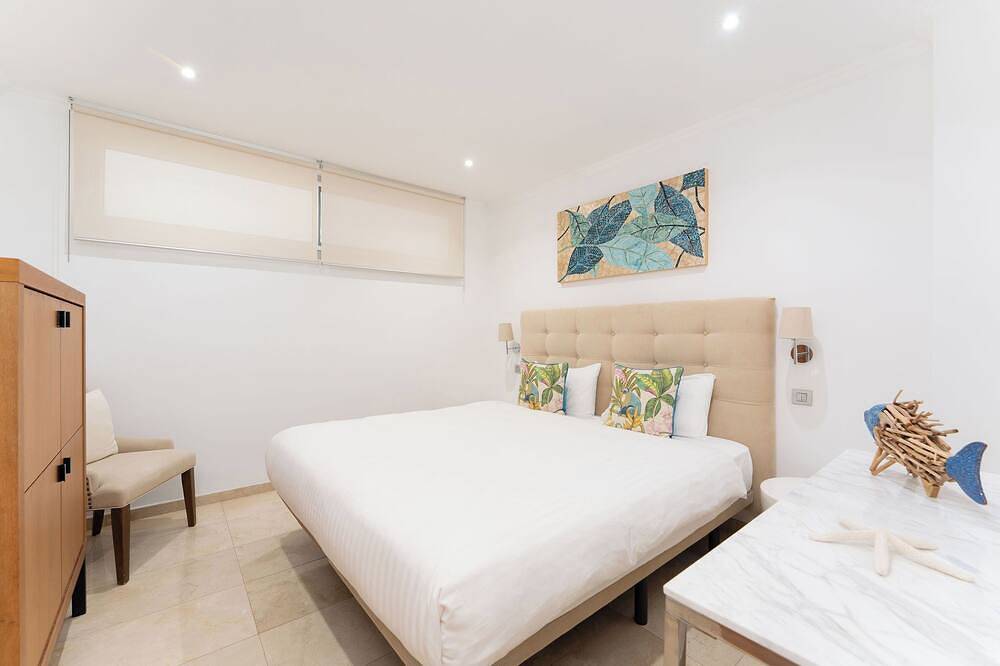 Luxury Property, Private Heated Pool, Free Fiber Wifi in Playa de Amadores, South Gran Canaria