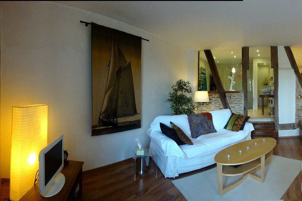 Suite tranquille au bord de la rivière in Sainte-Foy-la-Grande, Région de Libourne