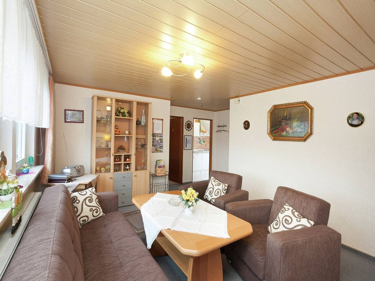 Entire apartment, Pleasing Apartment in Polle with Heating, Terrace, Barbecue in Polle, Landkreis Holzminden