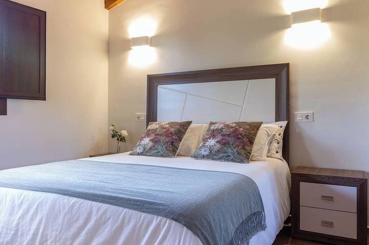 Ah Townhouse \"La Casina de Cués\". in Siero, Côte Cantabrique