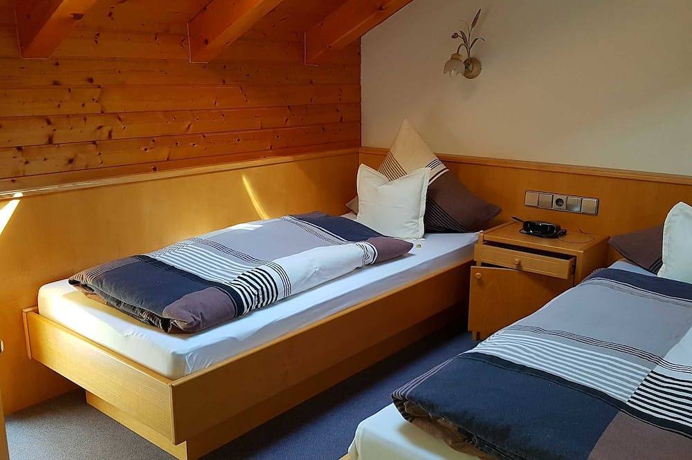 Ganze Wohnung, Ferienwohnung 1 Haus Wiesenblick - Haus Wiesenblick in Oberwössen, Unterwössen