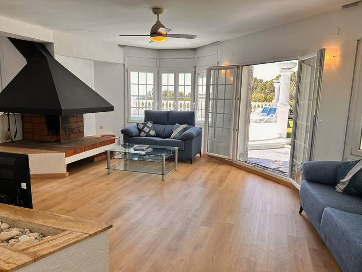 Ferienhaus für 9 Personen, mit Terrasse und Garten in Blanes - 3