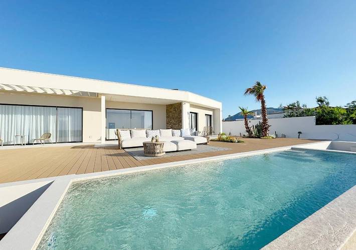 Ferienhaus für 4 Personen, mit Pool und Ausblick sowie Garten - 1