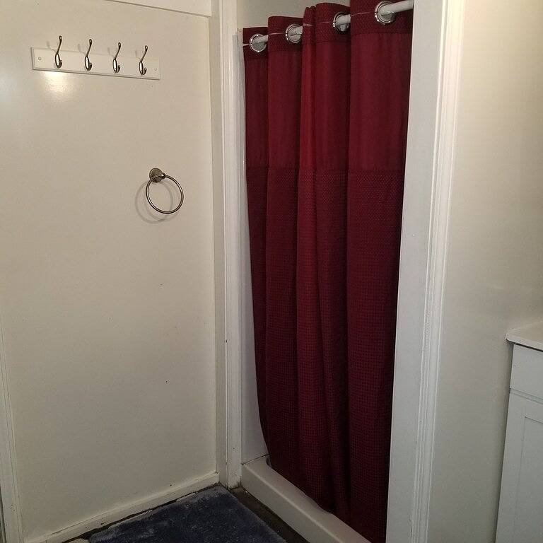 Ganze Wohnung, Hochzeitssuite, Strand, Restaurants, Einkaufsmöglichkeiten, alles innerhalb von 100 Metern! Und Parkin in Folly Beach, Charleston County