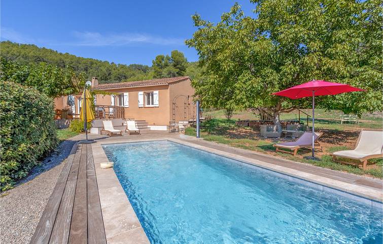 Location de vacances pour 5 personnes, avec jardin et terrasse à Salernes - 3
