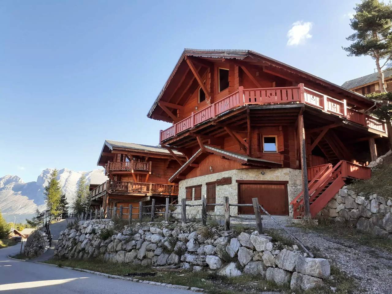 Individual chalet 14 persons in La Joue du Loup, Le Dévoluy