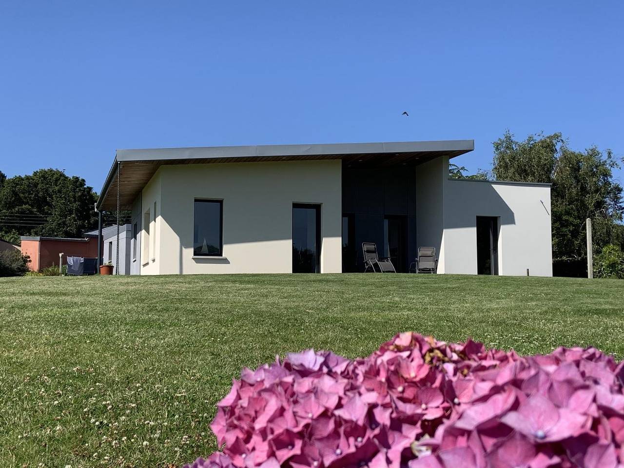 Maison dans les champs in Ploubazlanec, Côte de Goëlo