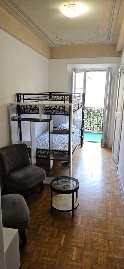 Pension voor 11 personen, met terras en uitzicht in Nice