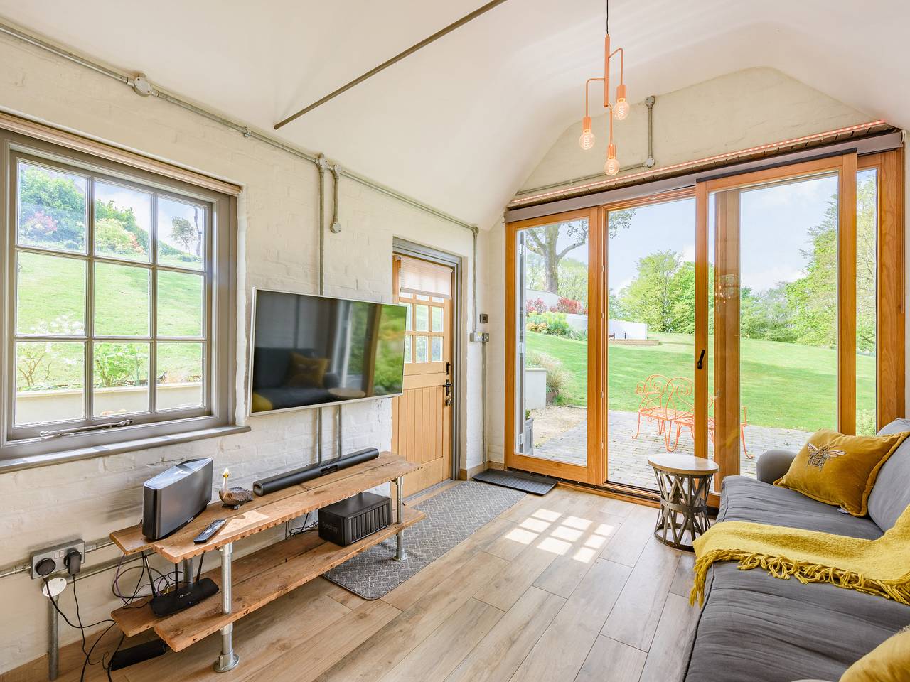 The Cottage High Wykehurst End in Ewhurst (Surrey), Surrey
