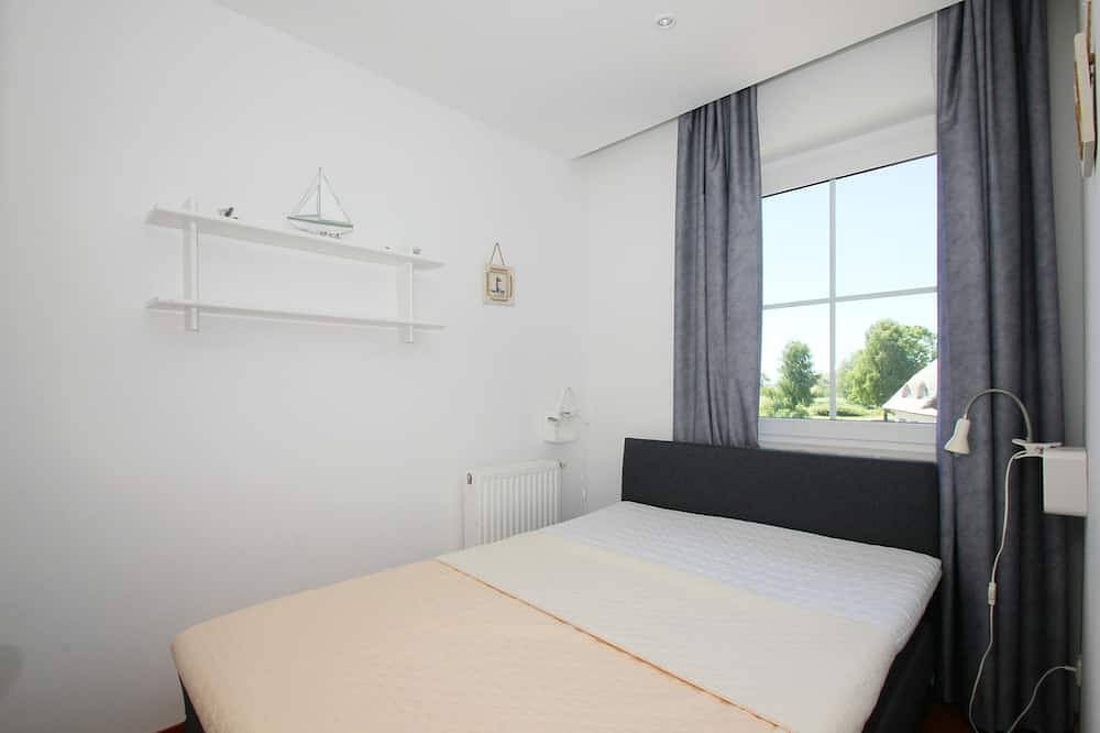 Ganze Wohnung, Ferienwohnung-Einfach-Eigenes Badezimmer-Wg8 in Groß Zicker, Mönchgut