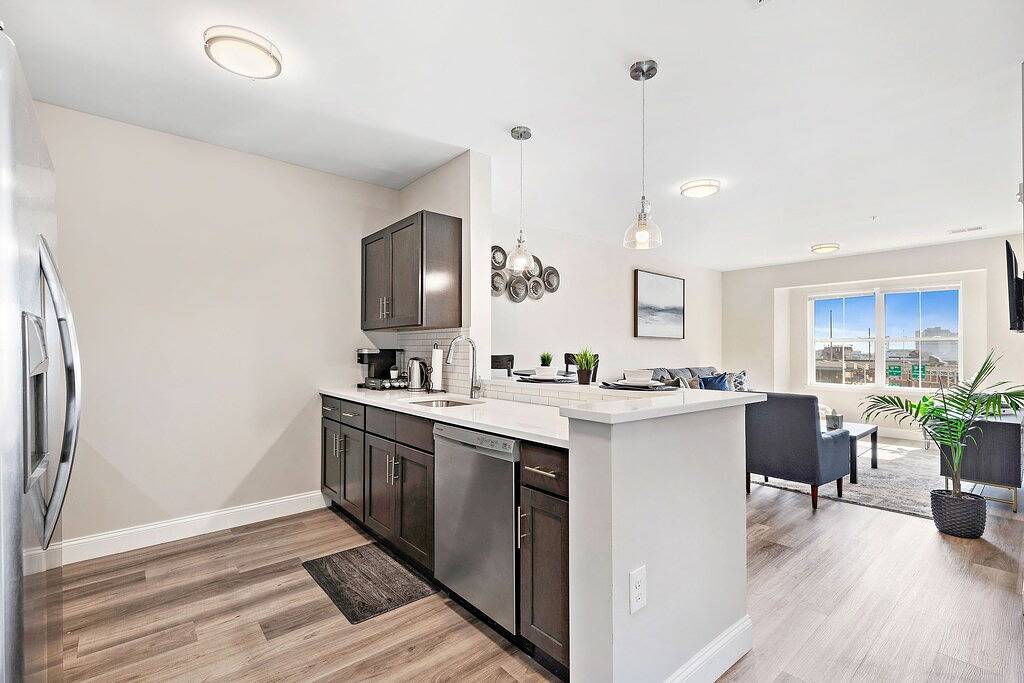 Ganze Wohnung, 1Br King★Newark★20 min Nyc*Parking Incl. in Newark, Essex County (NJ)