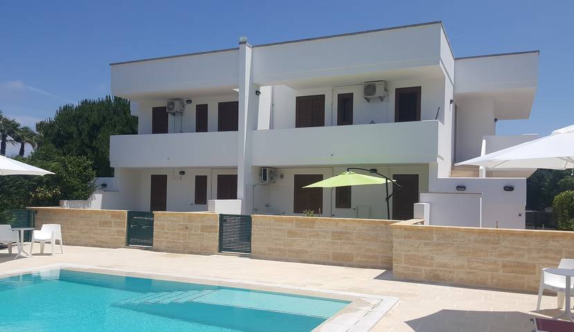 Ferienhaus für 24 Personen, mit Balkon und Garten in Torre Dell'orso - 2