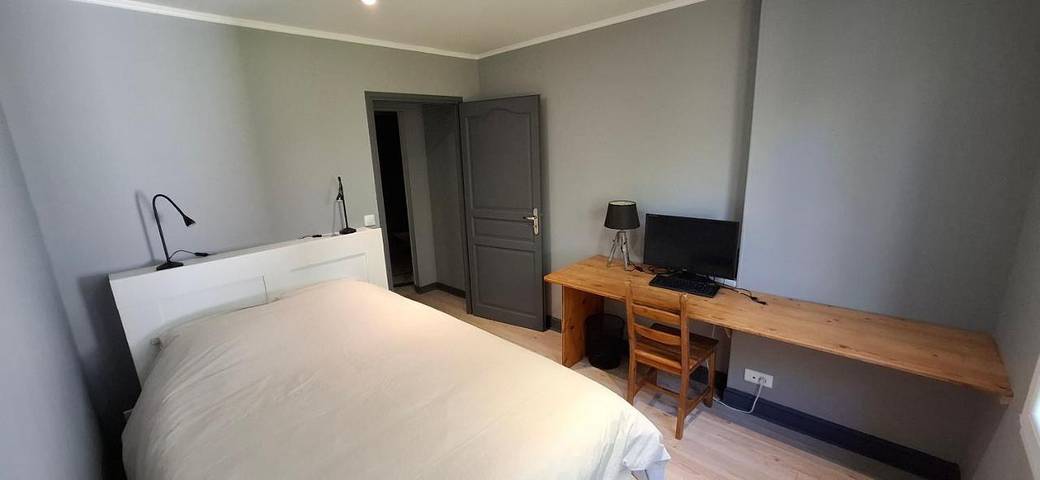 Location de vacances pour 12 personnes, avec jardin ainsi que jacuzzi et piscine à Villeneuve-sur-Yonne - 3