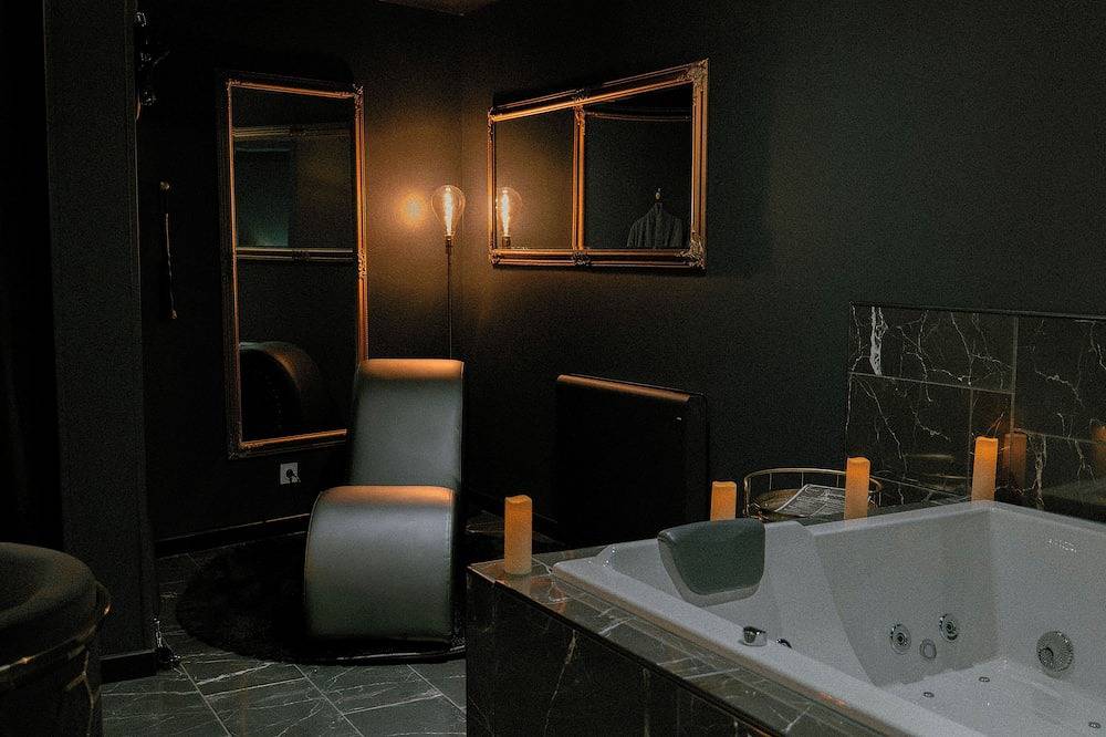 Entire apartment, Romantic Night Getaway in Cherbourg-Octeville, Cherbourg-en-Cotentin