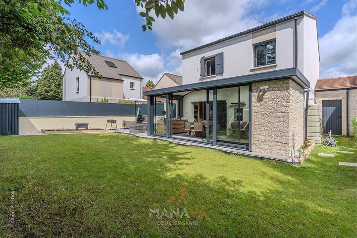 Maison de vacances pour 8 personnes, avec jardin à Bussy-Saint-Georges