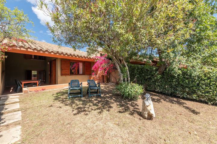 Villa for 5 people, with Garden in Simius
