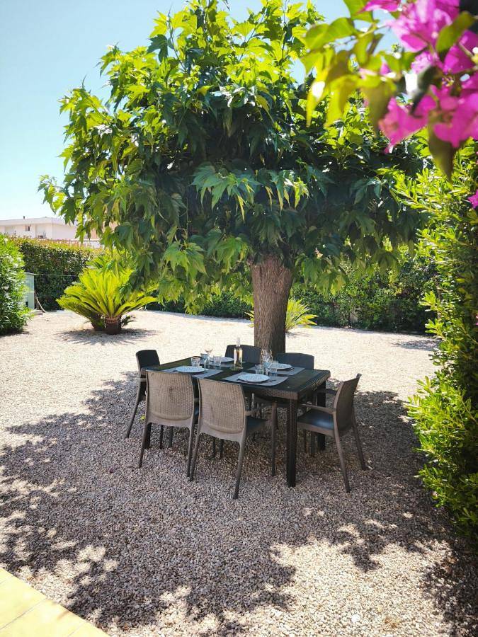 Location de vacances pour 6 personnes, avec Terrasse et Jardin dans Office De Tourisme De Villeneuve Loubet - 2