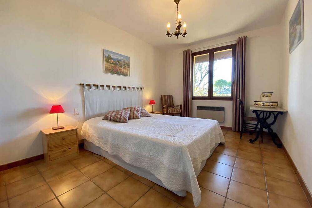 Gîte du Mouret Entre Mer et Montagne in Ouveillan, Narbonne region