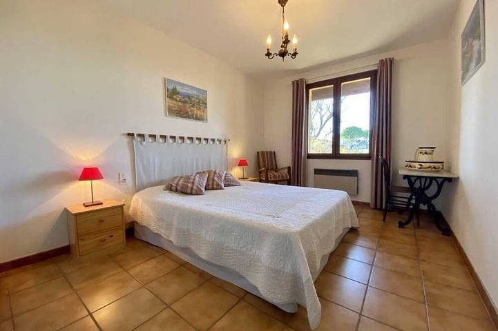 Location de vacances pour 6 personnes, avec jardin à Ouveillan - 2