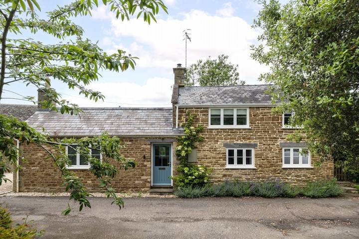 Cottage for 4 people, with garden, with pets in The Cotswolds