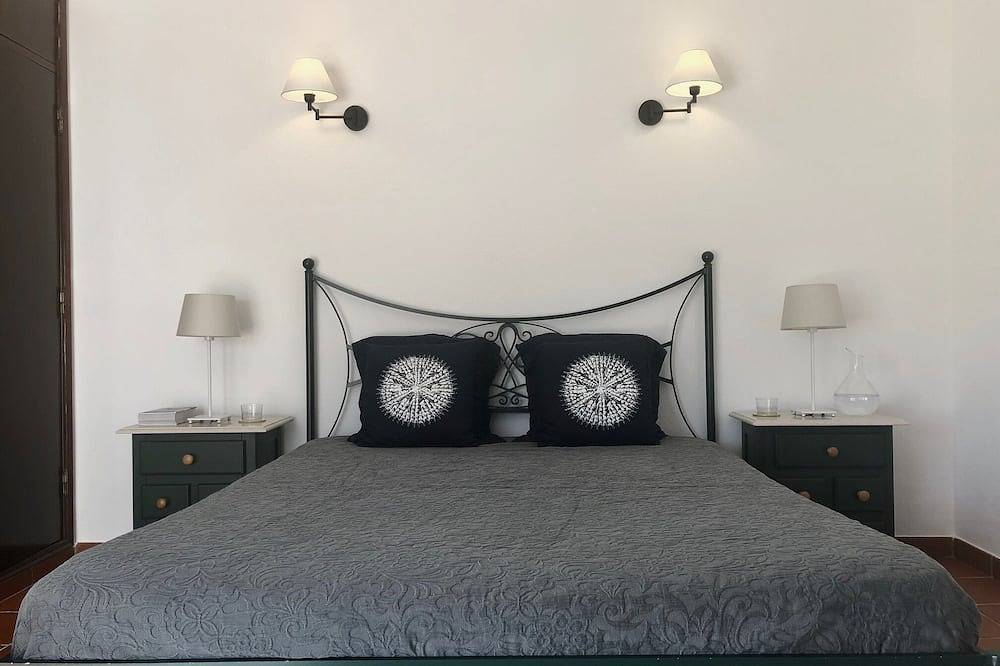 Villa Riccio - Charming Villa in Ericeira - Amazing Sea View in Praia dos Pescadores (Ericeira), Ericeira