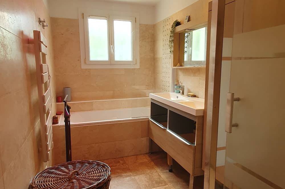 T3 Villa confortable avec piscine in Marseille, Région de Marseille